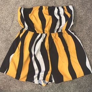 SHEIN Stripped Strapless Romper